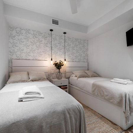 2 Bedrooms 1 Bathroom Furnished - Justicia - Executive Style - Mintystay Madrid Bagian luar foto