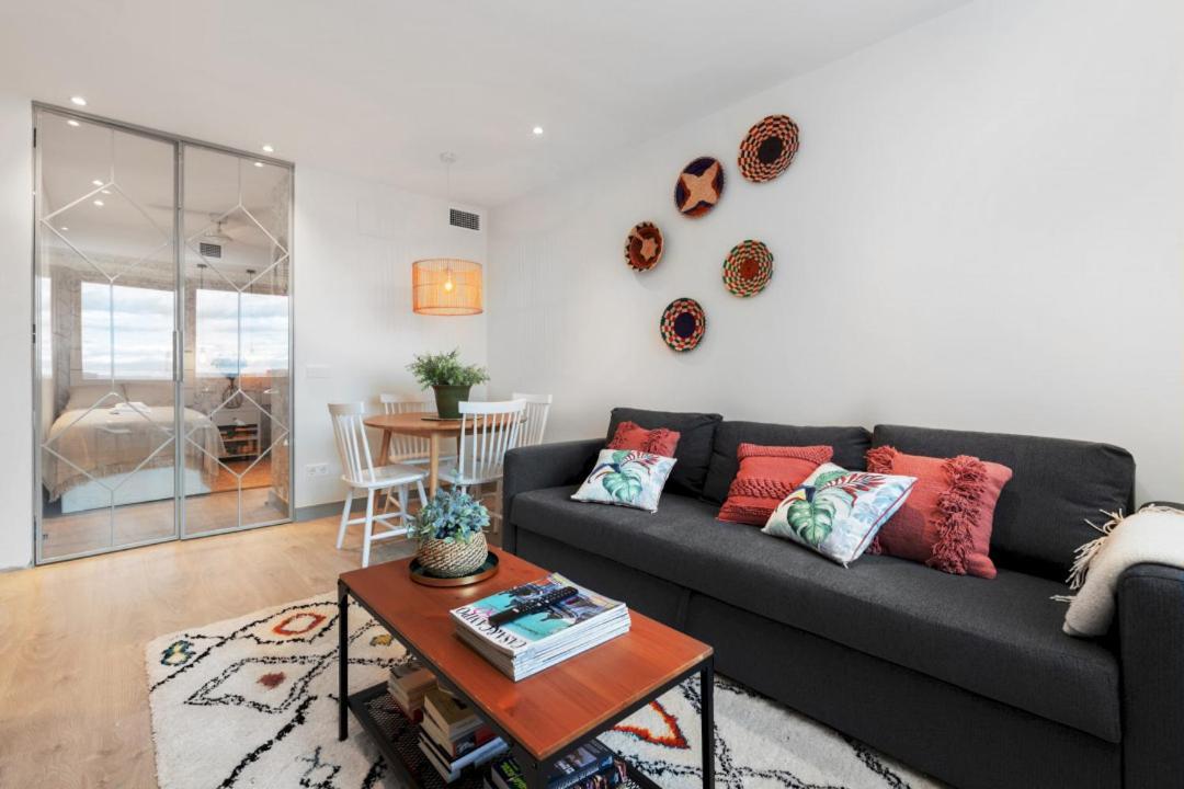 2 Bedrooms 1 Bathroom Furnished - Justicia - Executive Style - Mintystay Madrid Bagian luar foto